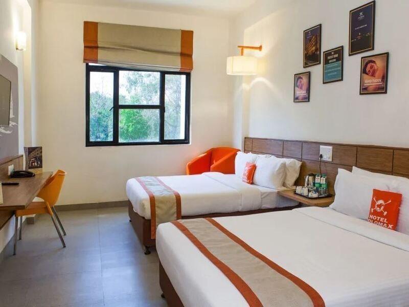 Max Hotels Jabalpur Eksteriør billede
