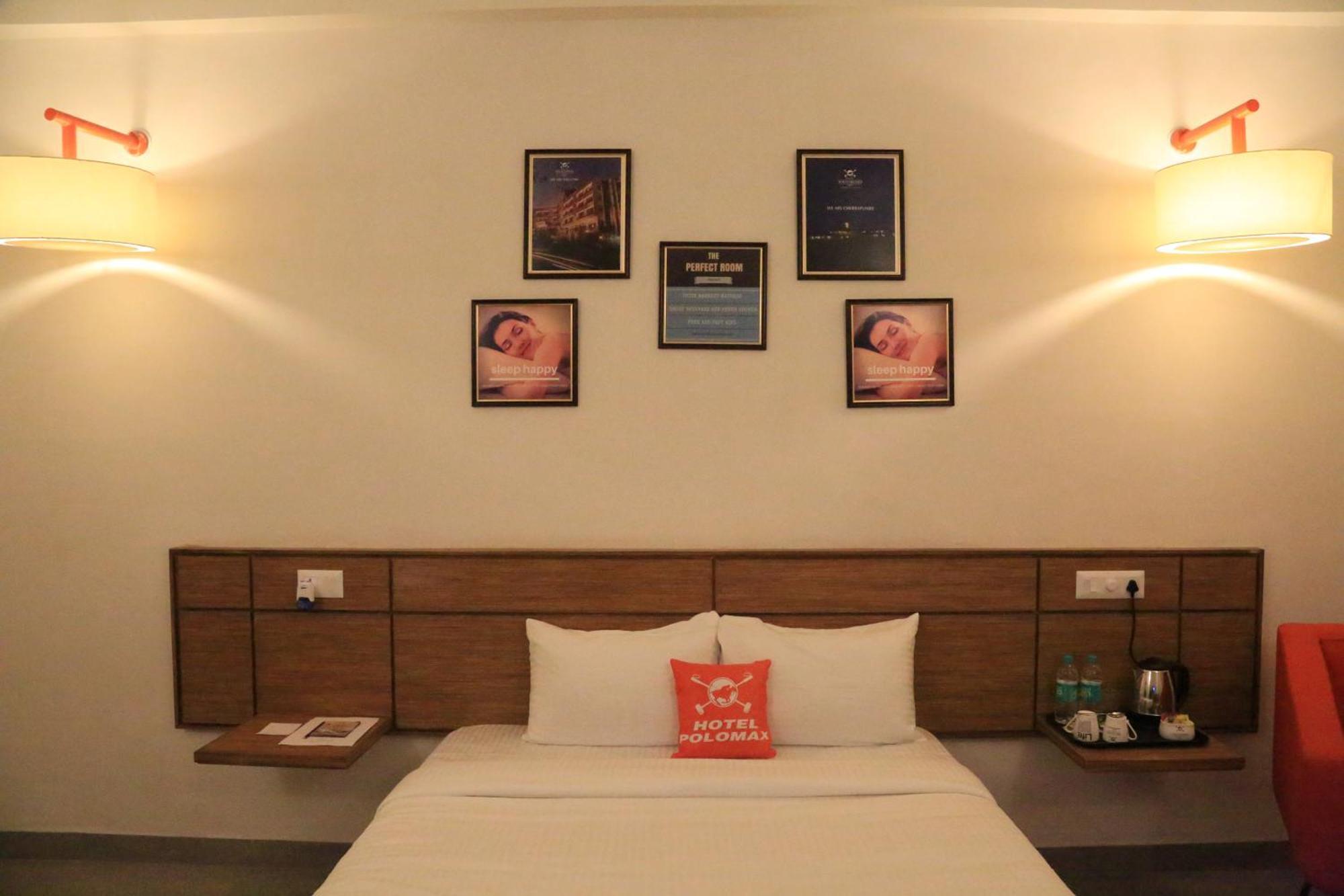 Max Hotels Jabalpur Værelse billede