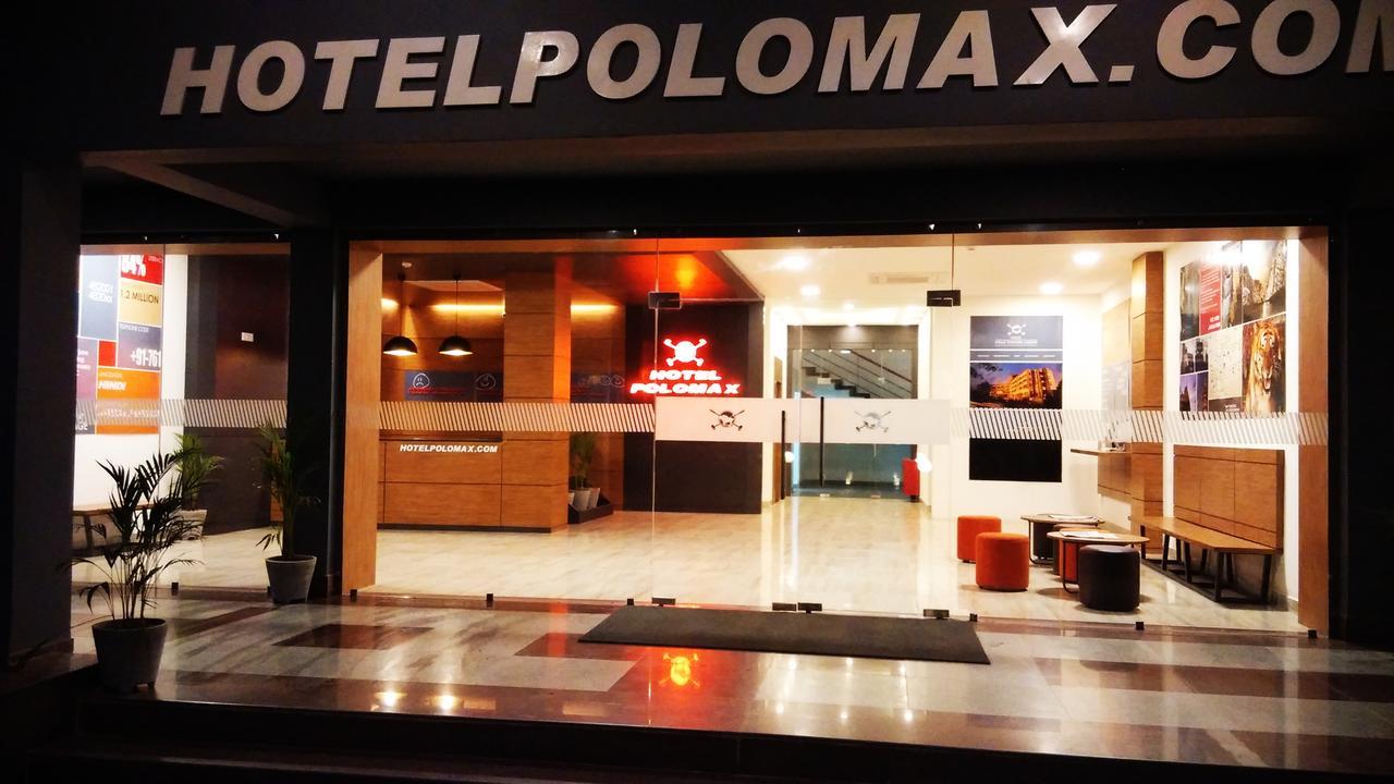 Max Hotels Jabalpur Eksteriør billede