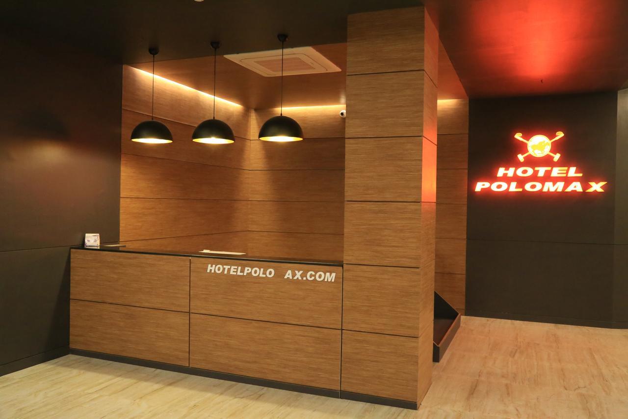 Max Hotels Jabalpur Eksteriør billede