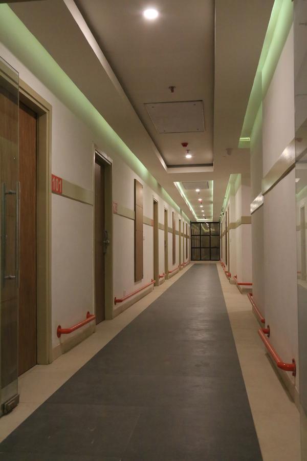 Max Hotels Jabalpur Eksteriør billede
