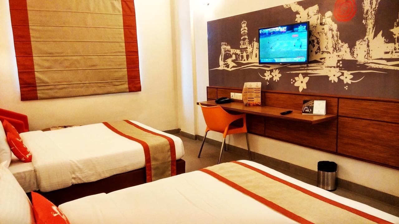 Max Hotels Jabalpur Eksteriør billede